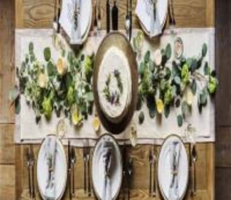 梦见自己和别人吃饭